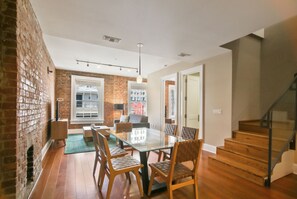 2 Bedroom | 2-Story | In-room dining