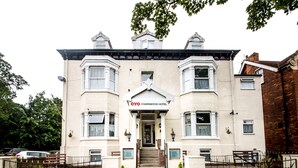 Front of property – evening/night - OYO Charnwood Hotel (Skegness)