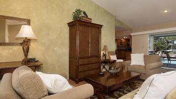 House, 3 Bedrooms | Living area