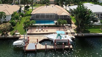 House, 3 Bedrooms | Aerial view