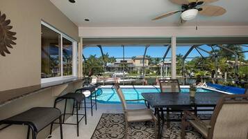 House, 3 Bedrooms | Indoor pool