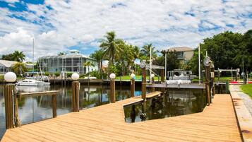 House, 3 Bedrooms | Dock