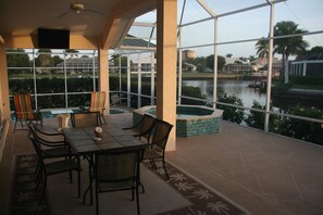 House, 3 Bedrooms | Balcony view