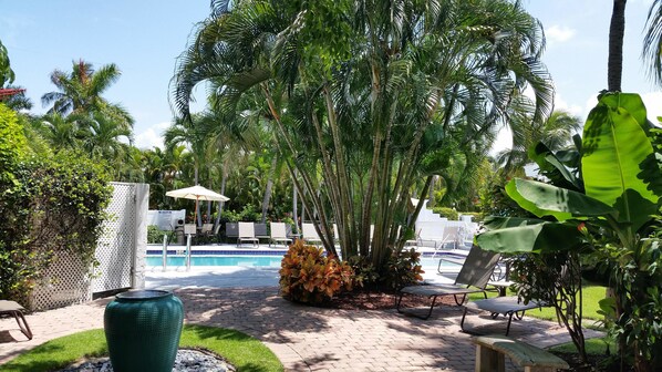 Condo, 2 habitaciones | Jardín