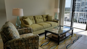 Condo, 2 Bedrooms | Living area