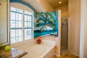 House, 3 Bedrooms | Bathroom | Shower, towels