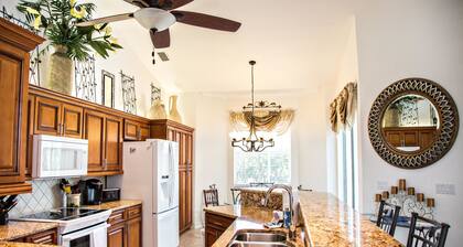 1372 Leland Way