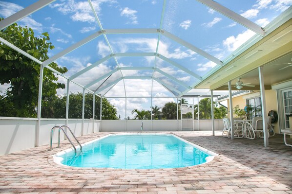 House, 3 Bedrooms | Pool