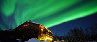 อะแลสกา กริซลีย์ ลอดจ์