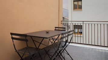 Apartment, 2 Bedrooms (5 people) | Terrace/patio