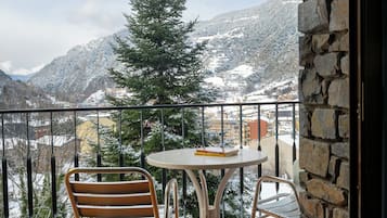 Quadruple Room, Mountain View | View from room