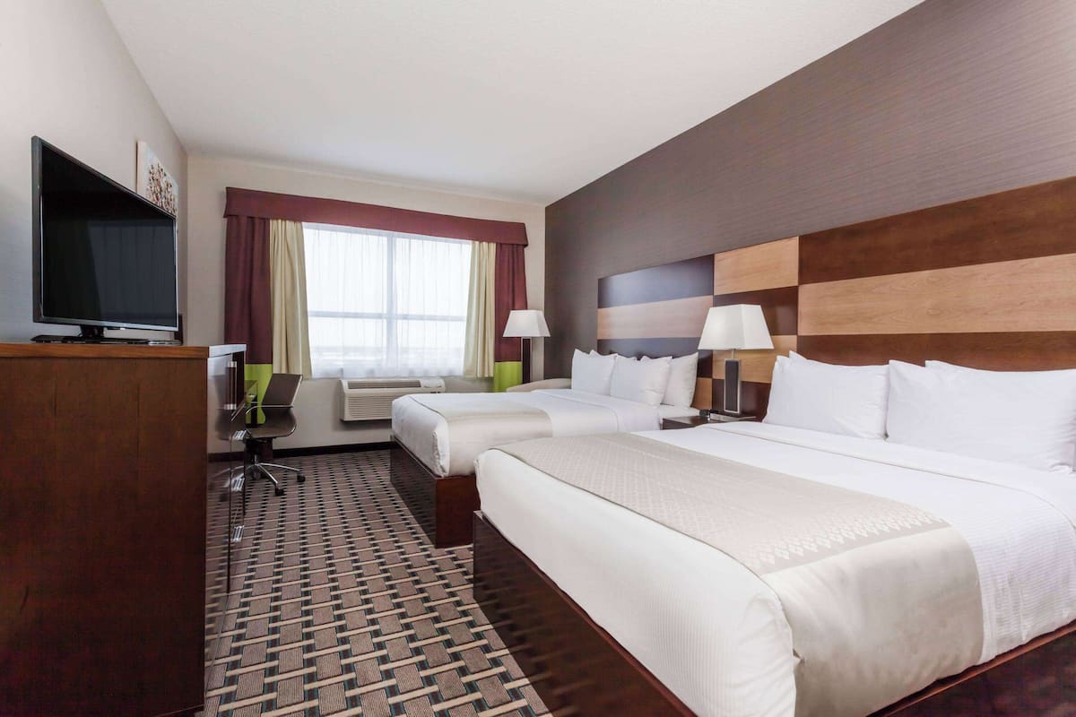 In-room safe, desk, laptop workspace, iron/ironing board
