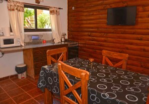 Bungalow, 2 Bedrooms | In-room dining
