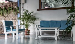 Lobby lounge - Chaam Guesthouse (Cha-am)