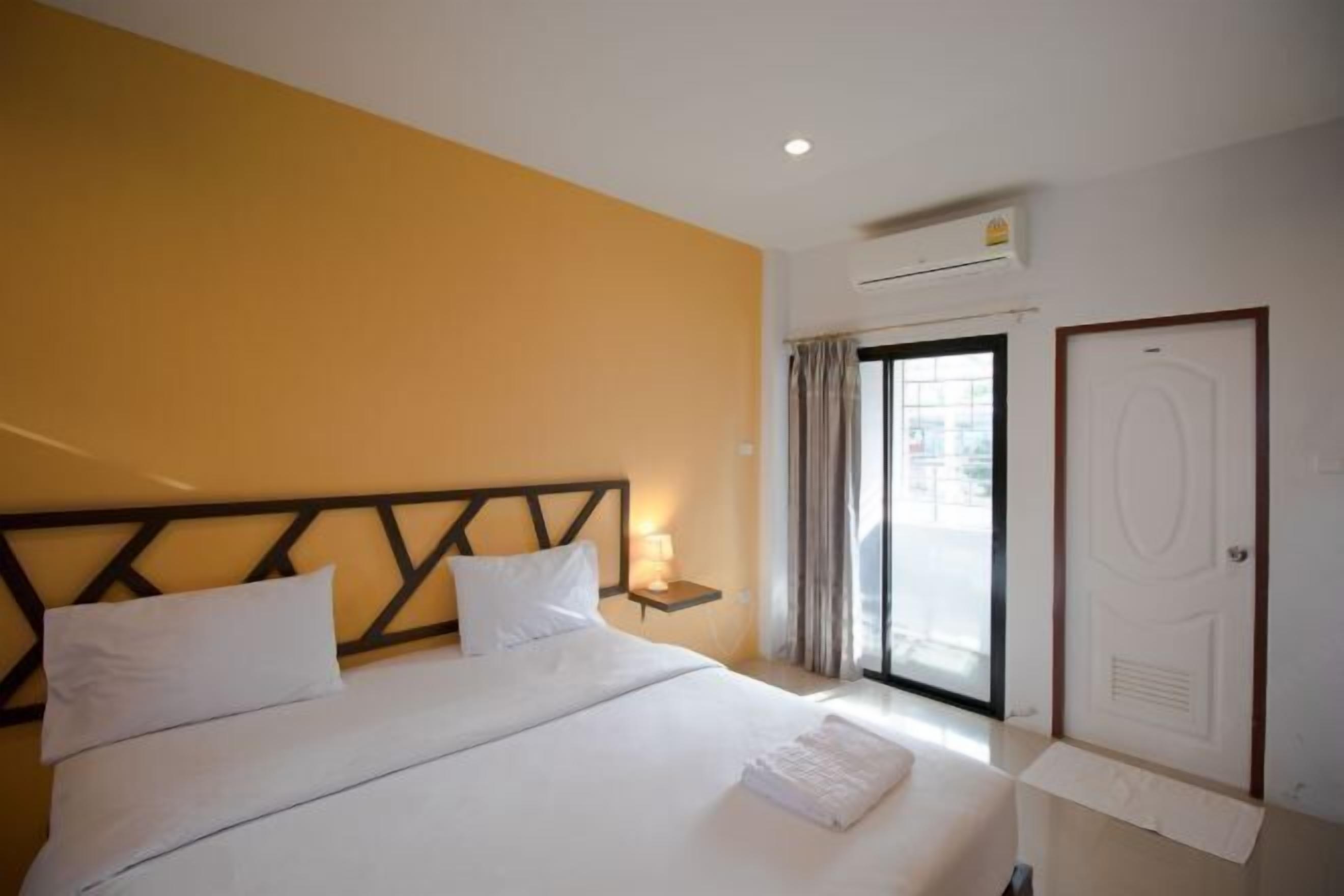 書桌、遮光布/窗簾、免費無線上網