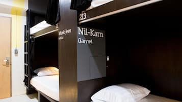 Single size pod in 10 beds Mixed Dorm | Rollaway beds, free WiFi