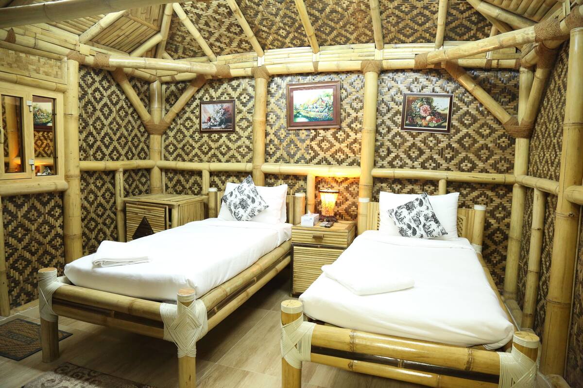 Chalet (Bamboo)