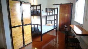 Mixed dorm 4 bed | Schreibtisch, kostenloses WLAN