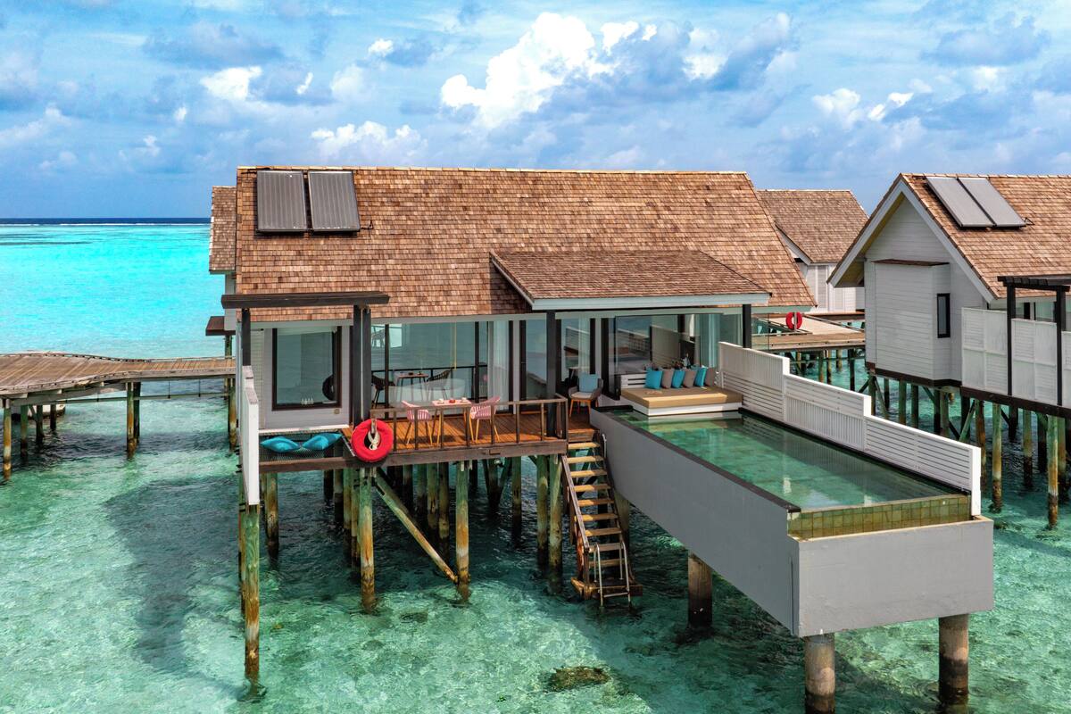 Water Villa with Private Pool | 埃及棉床單、高級寢具、羽絨被、Tempur-Pedic 床墊