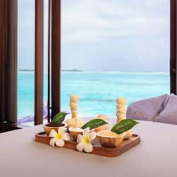 Couples treatment rooms, sauna, hot tub, steam room, body treatments