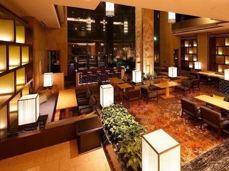Lounge. Hotel New Omi