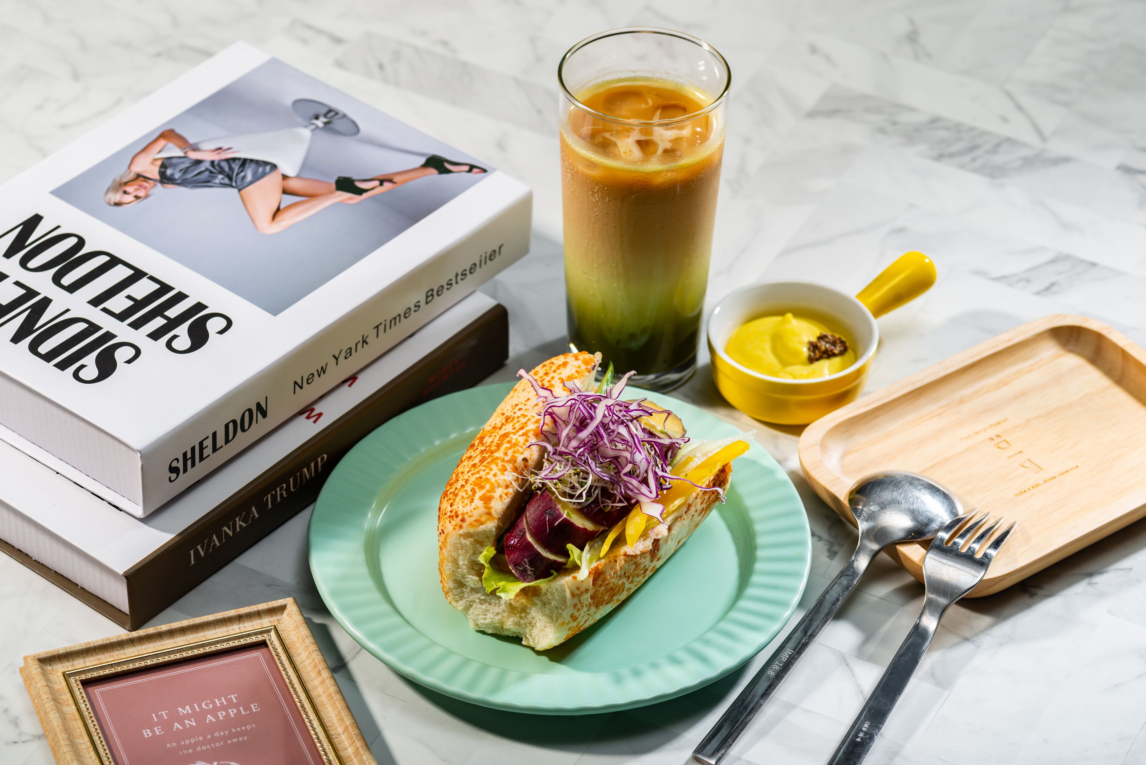 daily cooked-to-order breakfast (twd 150 per person)