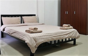 Standardzimmer | Schreibtisch, kostenloses WLAN