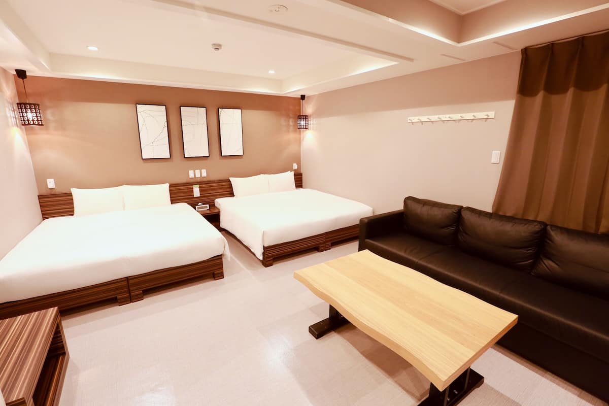Chambre Deluxe avec lits jumeaux, non-fumeur (Main Building) | Couette en duvet, coffre-fort, bureau, rideaux dâobscurcissement