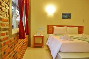 Superior Room with Garden View | Desk, rollaway beds, free WiFi, bed sheets - Lanta Baan Nok Resort (Ko Lanta)