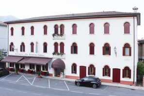 Exterior - Al Cavallino (Follina)