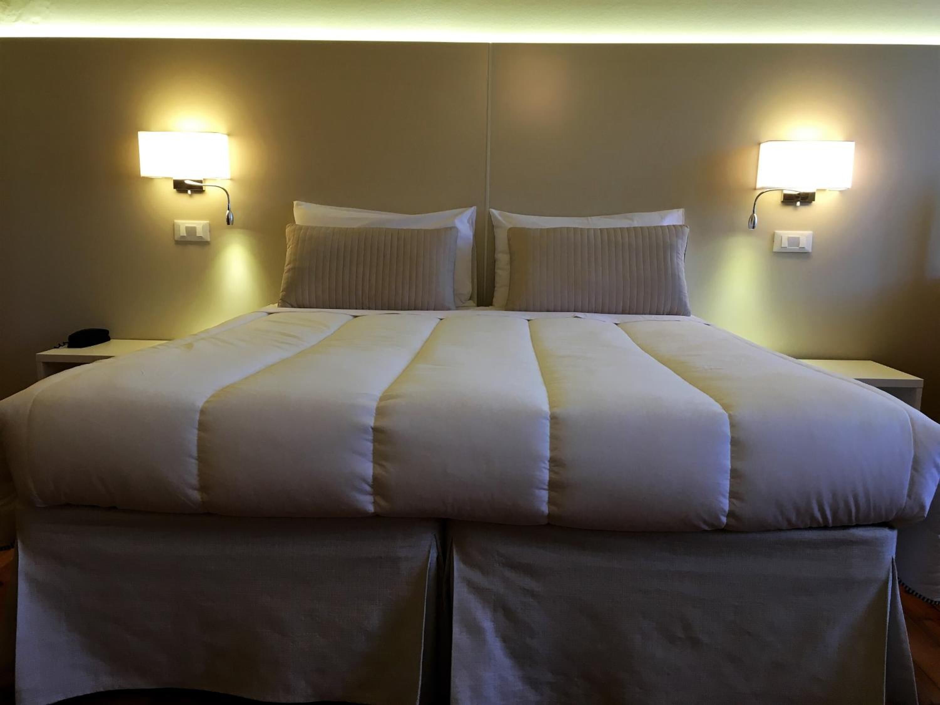 1 bedroom, in-room safe, desk, free wifi