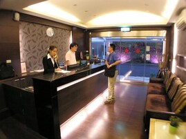 Mostrador para check-in y check-out