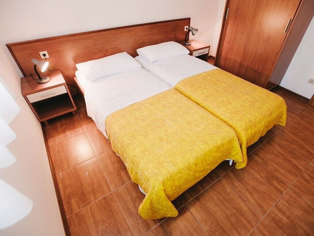 1 bedroom, desk, soundproofing, iron/ironing board