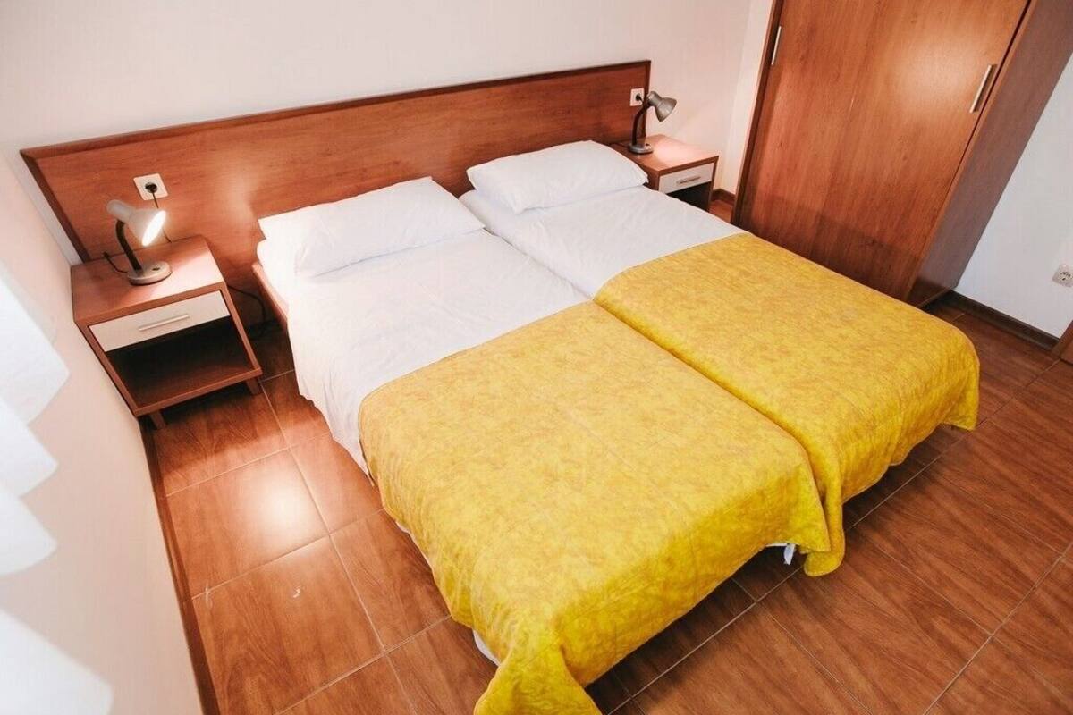 1 bedroom, desk, soundproofing, iron/ironing board