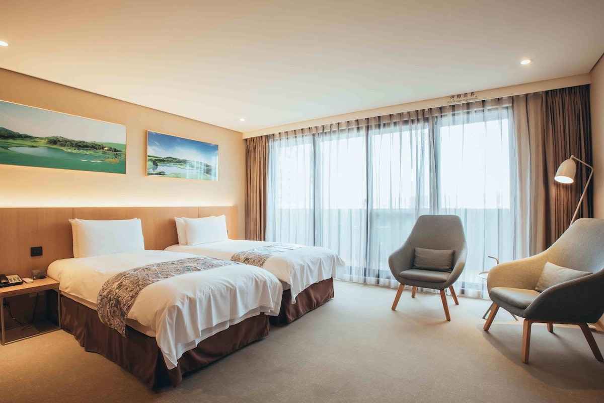 Standard Twin Room, Mobility Accessible
