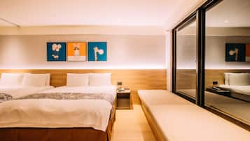 Deluxe Quadruple Room, 2 Double Beds, Bathtub | Children's theme room