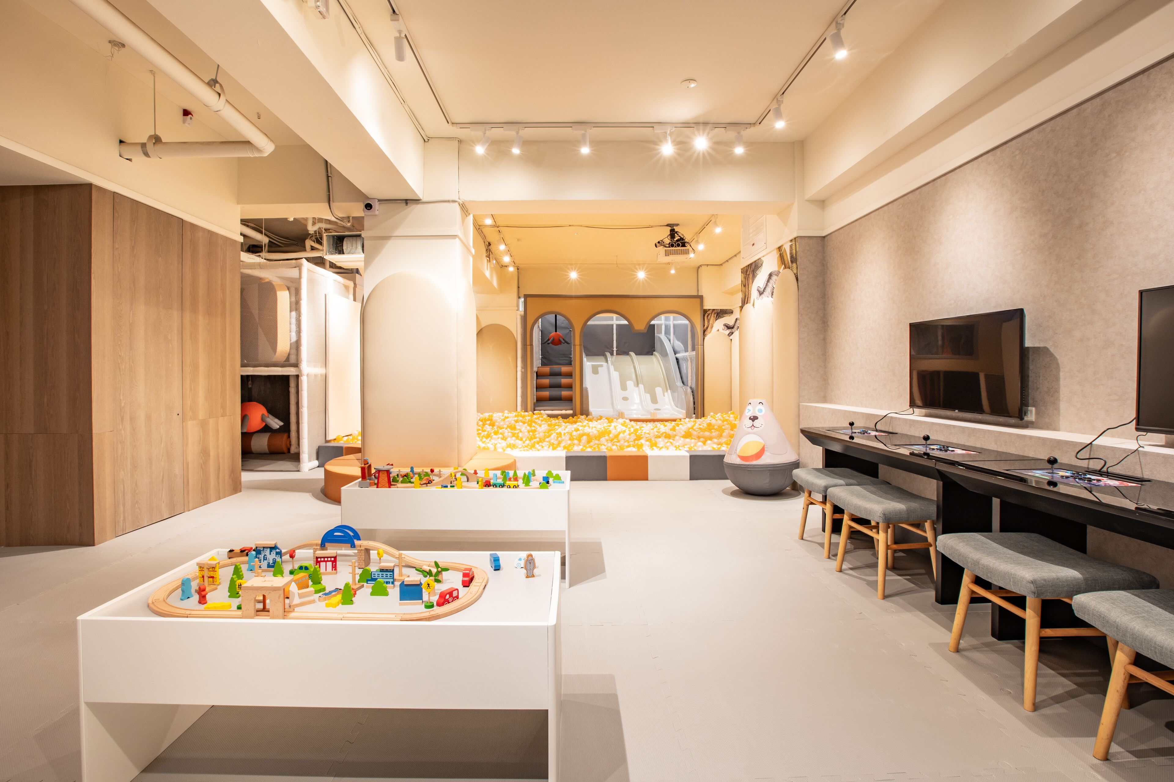 children’s play area – indoor