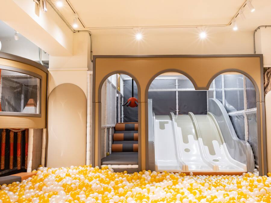 Innen-Kinderspielplatz