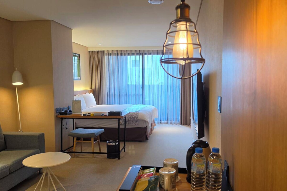 Superior Suite, Balcony, City View