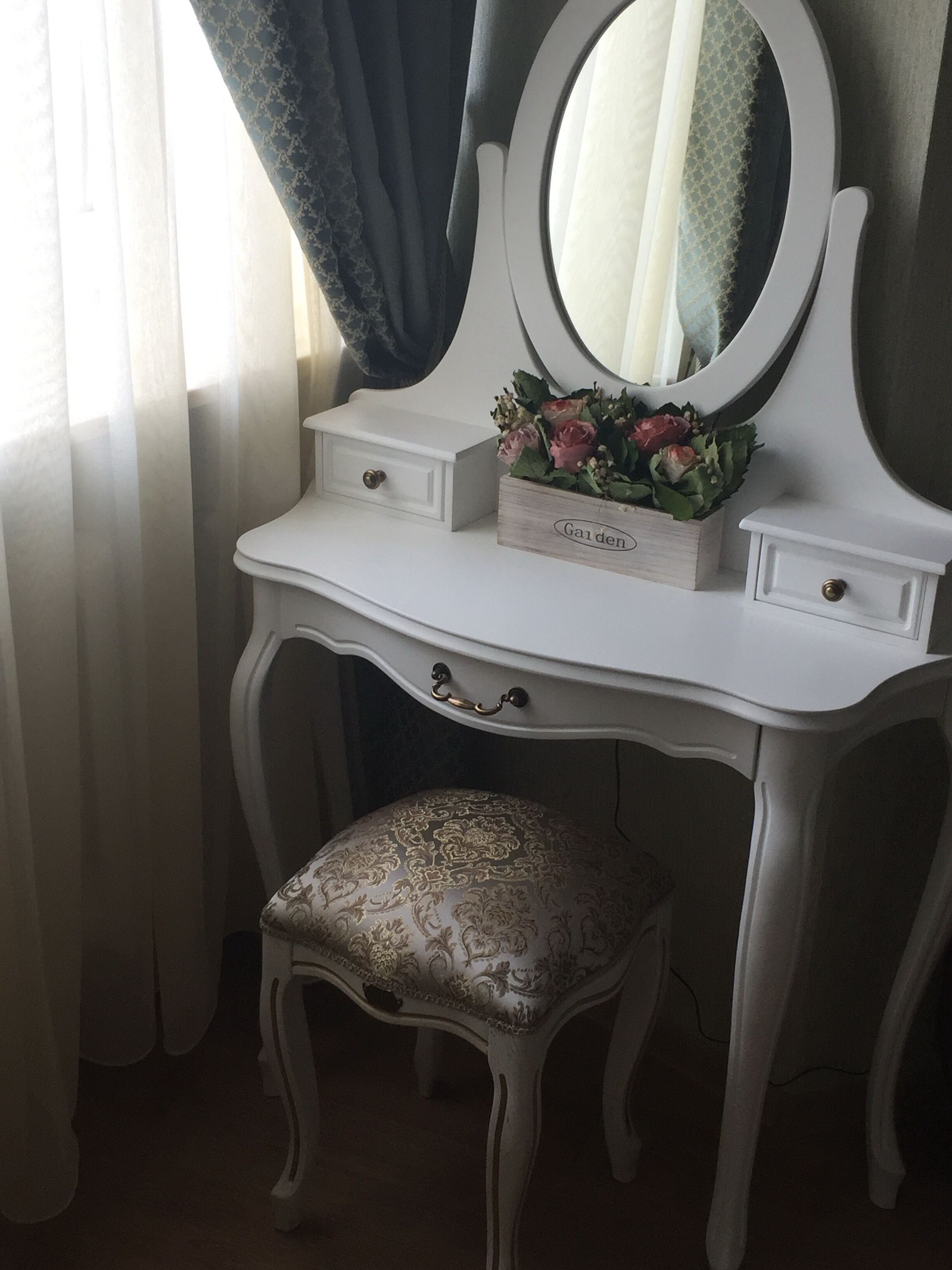 luxury room | living area | tv