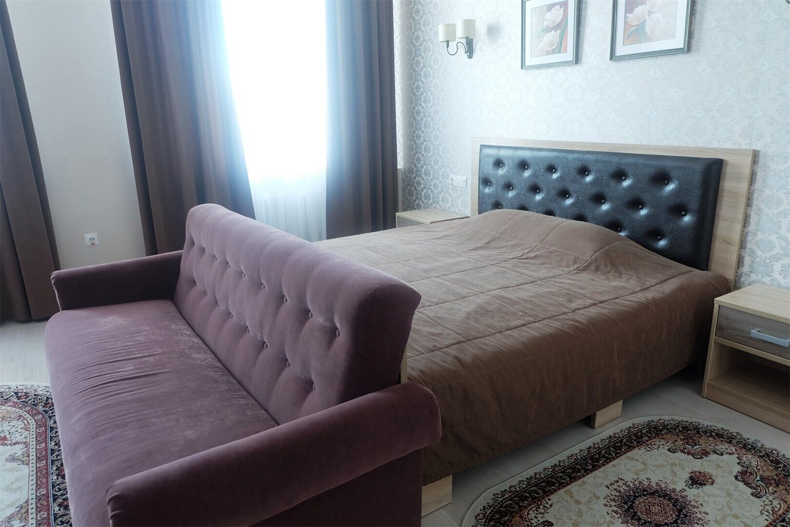 exclusive double room (with shower) | 1 bedroom, individually decorated, desk, blackout curtains