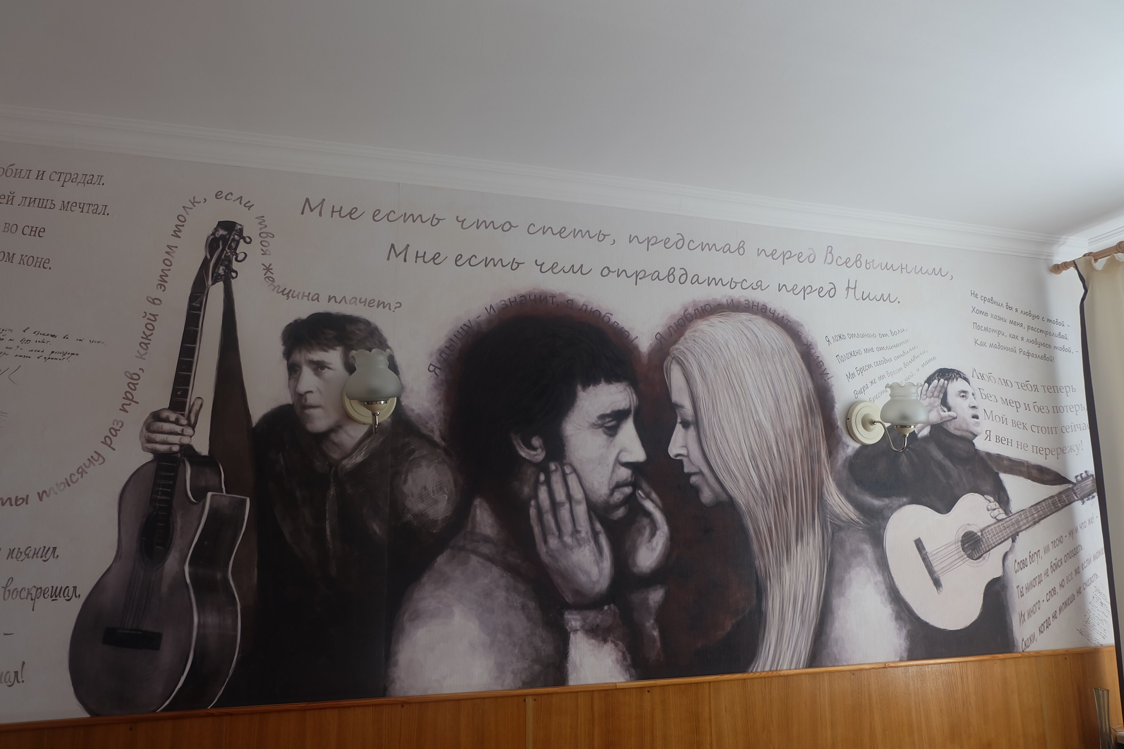 signature room | 1 bedroom, individually decorated, desk, blackout curtains