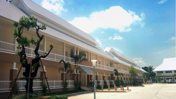 المنشأة من الخارج