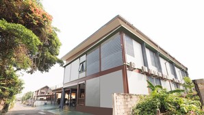 Uklassifisert bilde, 2 av 44, knapp