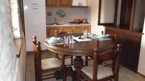 Apartment, 1 Bedroom | Minibar, WiFi (free), bed sheets - A  Casa di Mì Affittacamere (Montefalco)