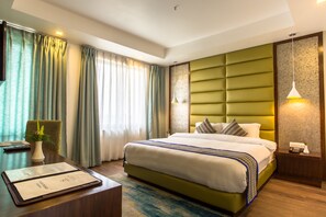 Soundproofing, iron/ironing board, rollaway beds, free WiFi