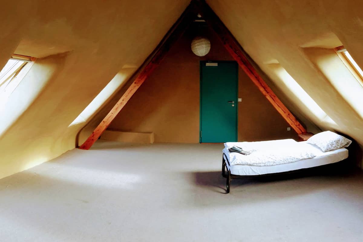 Economy Shared Dormitory, Multiple Beds | 1 bedroom, desk, iron/ironing board (on request), WiFi (free)