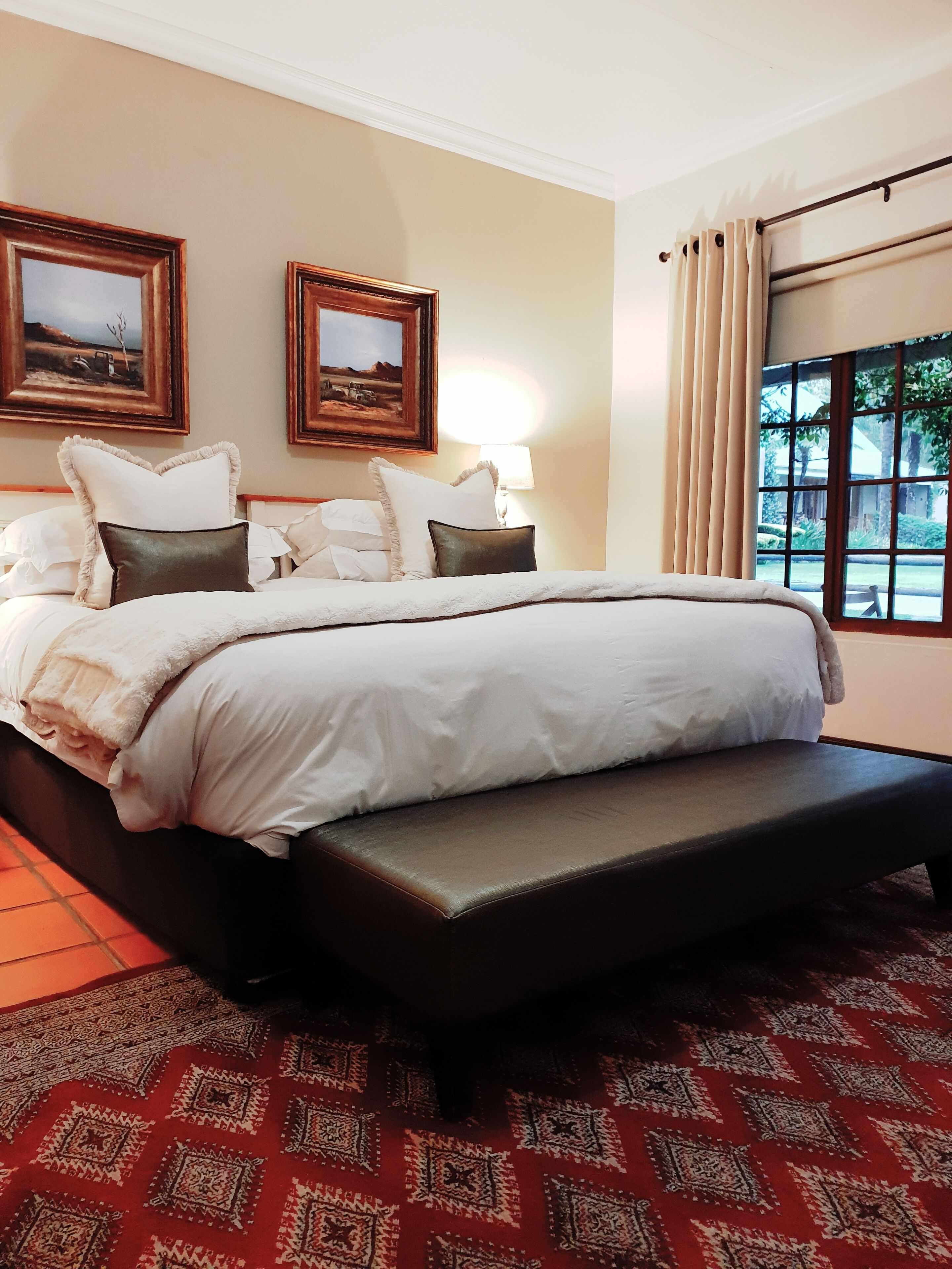 套房 | 特色装修、特色家居、办公桌、笔记本电脑工作区