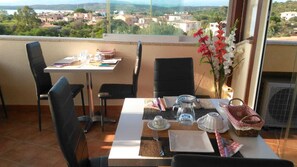 Free daily continental breakfast  - Antica Isola (Olbia)