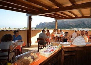 Daily breakfast for a fee - Baia Santa Margherita B&B (San Vito Lo Capo)